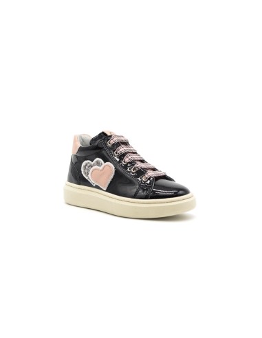 Nero Giardini Mädchen-Sneaker aus Lackleder mit kleinen Herzen