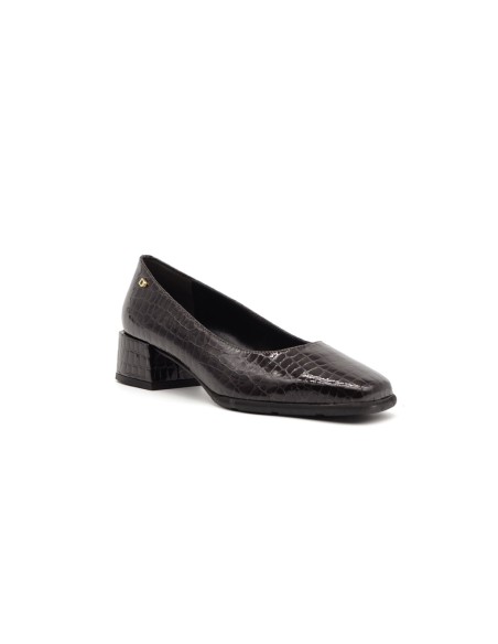 Woman Serena decollete in python print patent leather with square tip