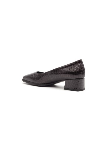 Woman Serena decollete in python print patent leather with square tip