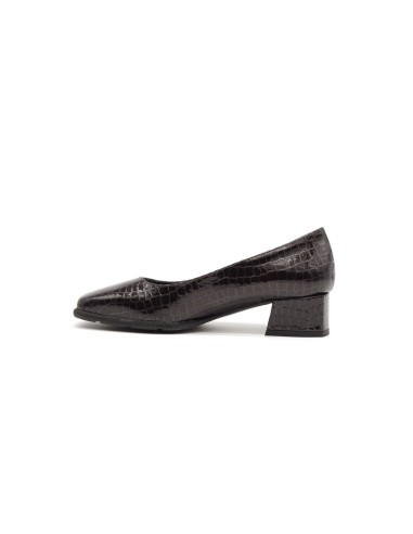 Woman Serena decollete in python print patent leather with square tip