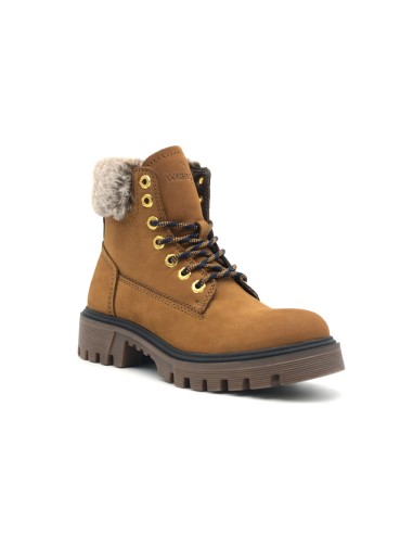 Wrangler model Seattle Alaska women's boot in nubuck