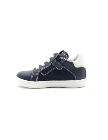 Zapato primeros pasos para niños Nero Giardini en piel y tejido