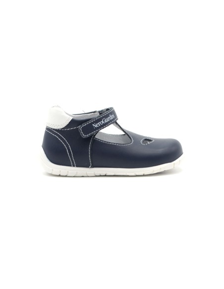 Zapato primeros pasos para niños Nero Giardini en piel con dos ojitos