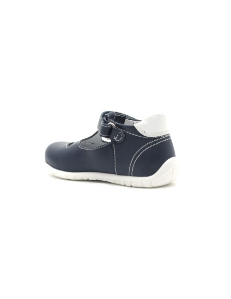 Zapato primeros pasos para niños Nero Giardini en piel con dos ojitos