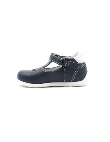 Zapato primeros pasos para niños Nero Giardini en piel con dos ojitos