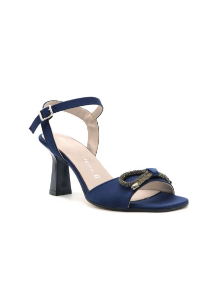 Donna Serena Elegante Damensandale aus Satin mit Strassschleife