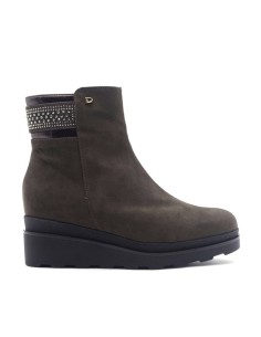 Donna Serena ankle boot with wedge