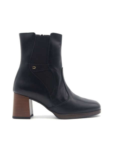 Donna Serena leather ankle boot