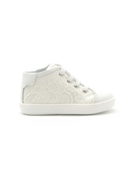 Nero Giardini first step sneaker in lace