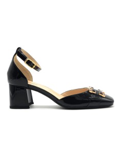 Nero Giardini elegant patent leather sandal