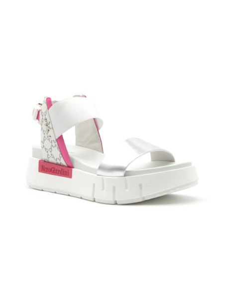 Nero Giardini sandalo Made in Italy donna in pelle stampa monogram
