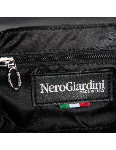 Nero Giardini pochette elegante Made in Italy con tracolla