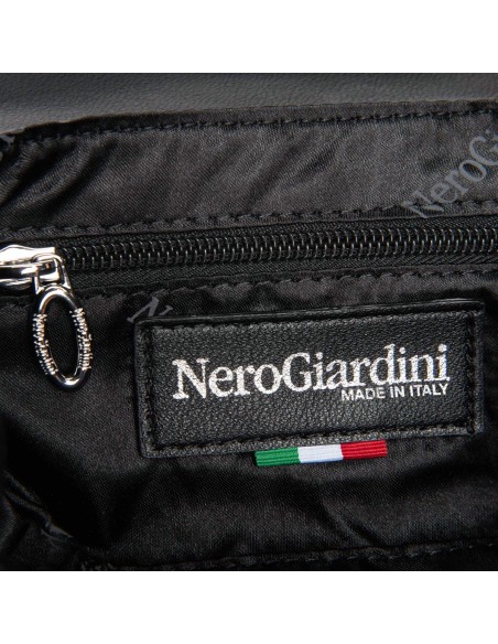 Nero Giardini pochette elegante Made in Italy con tracolla
