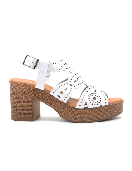 Marila modello Bega sandalo donna in pelle naturale