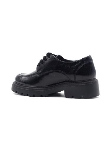 Chaussure à lacets pour femme modèle Isasa Callaghan en naplak