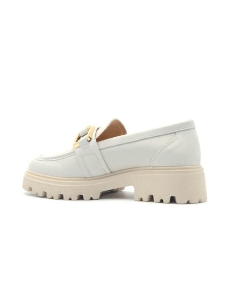 Keys women's leather moccasin with metal accessory in mount