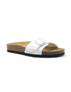 Grünland model Sara women's patent leather slipper sandal 2
