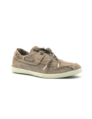 Natural World Old Elbrus model men's boat moccasin
