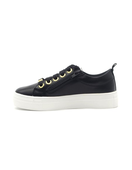 Zapatilla baja para niña modelo Ferré Krug con logo