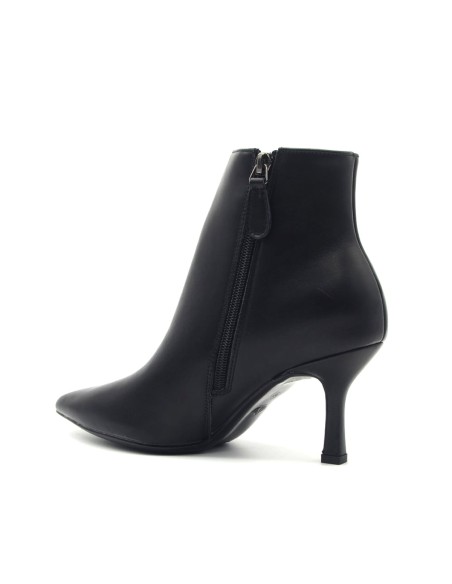 Francesco Milano women's ankle boot in nappa leather with medium heel