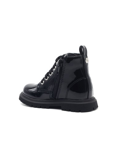 Botines de charol para niña con tachuelas "Cult"
