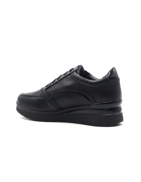 Zapatilla deportiva Stonefly Cream 58 para mujer en piel napa.