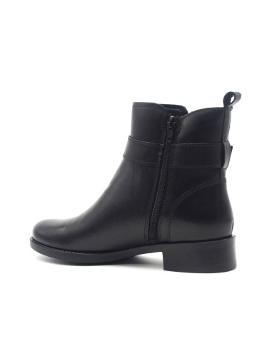 Cinzia Soft stivaletto donna in pelle con fibbia decorativa