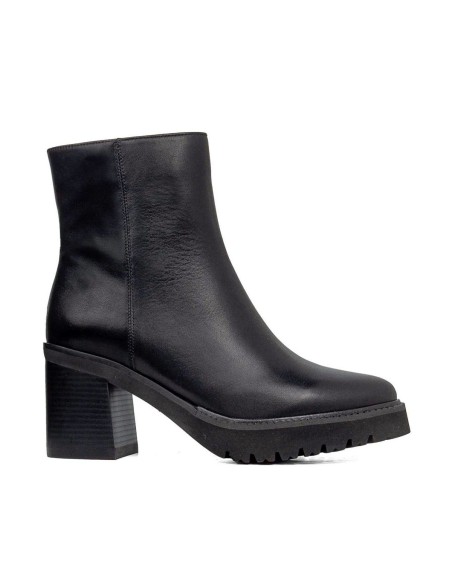 Callaghan Sing women's leather ankle boot with zip