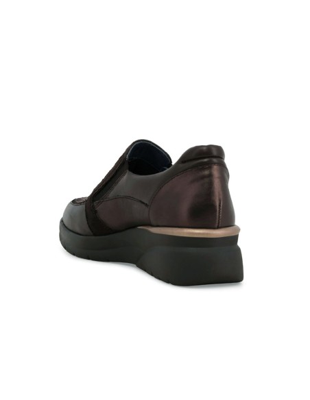 Baskets Melluso Walk pour femme, modèle slip-on en cuir métallisé et daim.