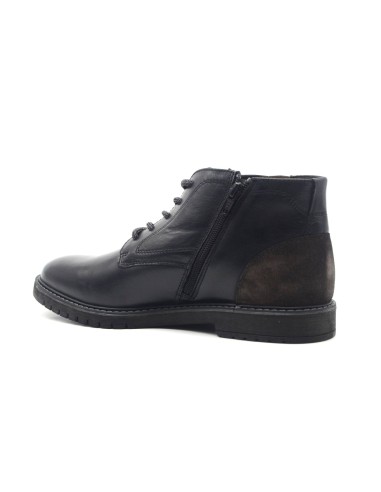 Vueva men's leather ankle boot with suede inserts