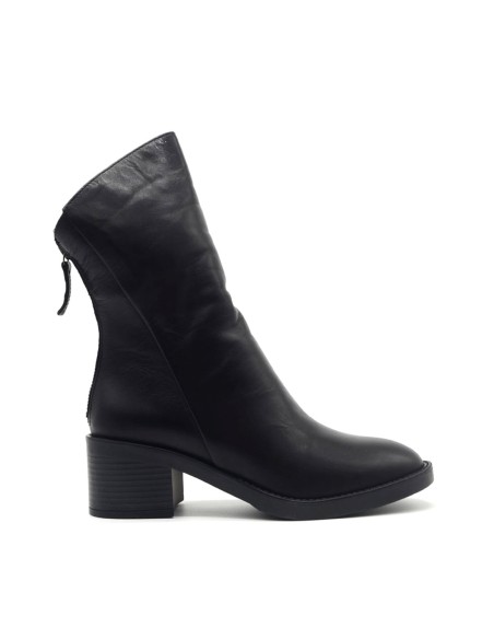 Vueva Damen-Ankle-Boot aus Nappaleder mit schrägem Schnitt
