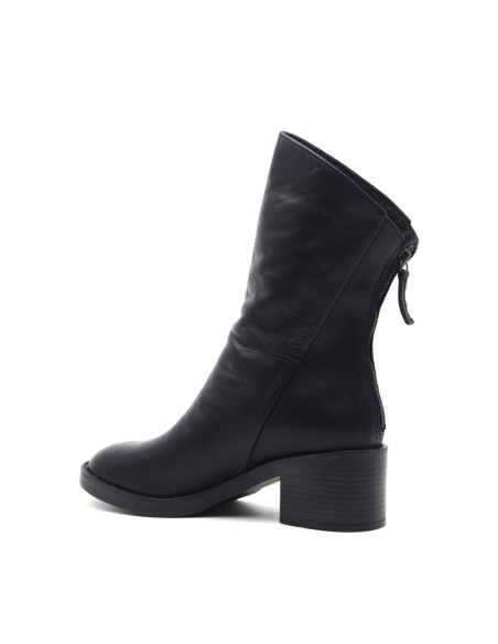Vueva Damen-Ankle-Boot aus Nappaleder mit schrägem Schnitt