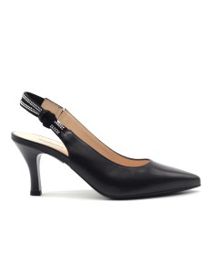 Elegante Slingback-Pumps von Nero Giardini, hergestellt in Italien aus Leder.