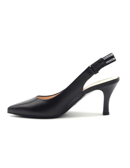 Elegante Slingback-Pumps von Nero Giardini, hergestellt in Italien aus Leder.