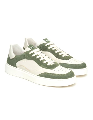 Zapatillas deportivas con cordones para hombre Nero Giardini. Fabricadas en Italia en piel.
