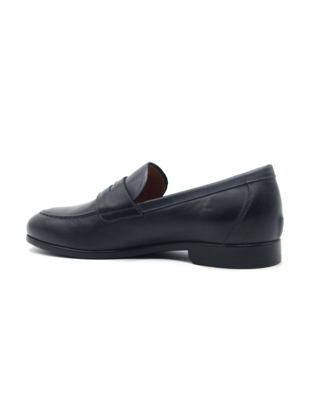 Mocasín clásico Nero Giardini hecho en Italia para hombre