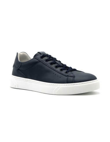 Zapatillas deportivas con cordones para hombre Nero Giardini. Fabricadas en Italia en piel.