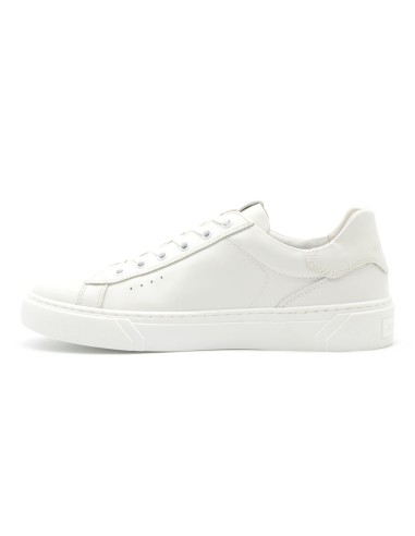 Zapatillas deportivas con cordones para hombre Nero Giardini. Fabricadas en Italia en piel.