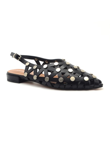 Kharisma slingback laserato con borchie