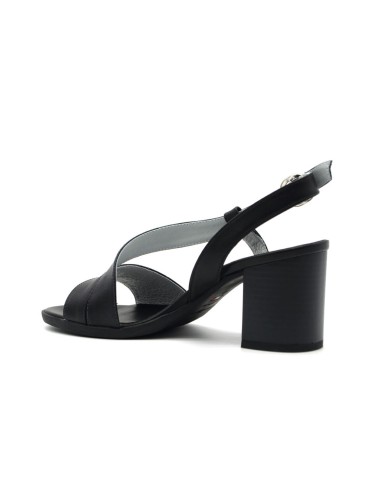 Nero Giardini sandalo in pelle con tacco