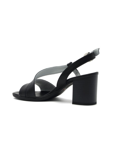 Nero Giardini sandalo in pelle con tacco