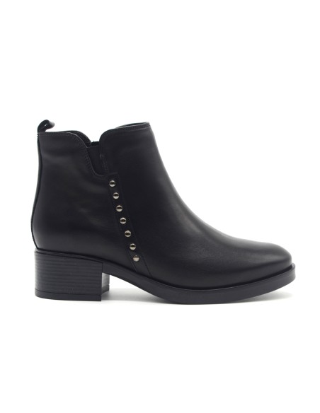 Melluso stivaletto in pelle con borchie