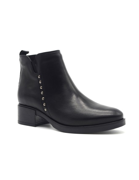 Melluso stivaletto in pelle con borchie