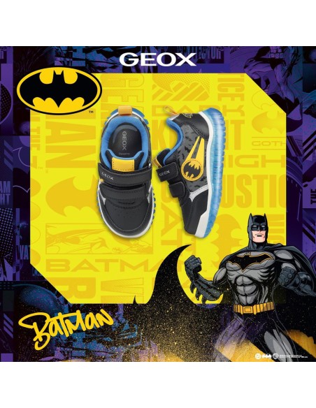 Geox B Lightyloo Boy sneaker for baby boys with lights and Batman