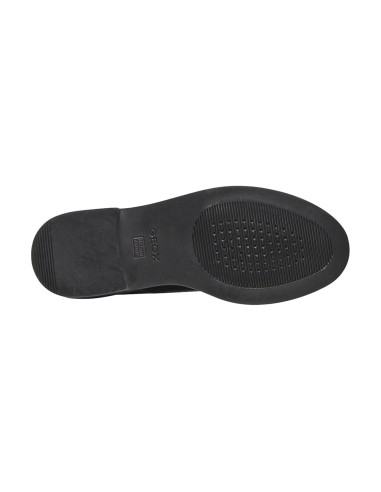 Geox D Serilda Damen-Schnürschuh aus Naplack mit Brogue-Details