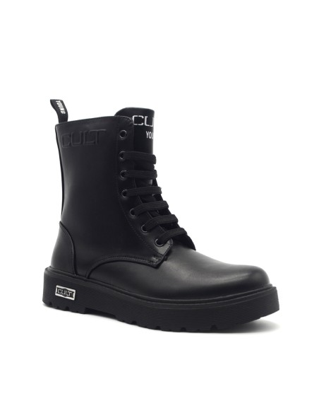 Cult anfibio ragazza e donna con catene decorative